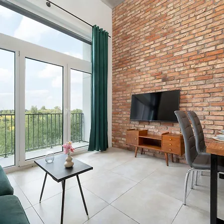 Elegant With Air Conditioning Near The Airport In By Renters Wrocław