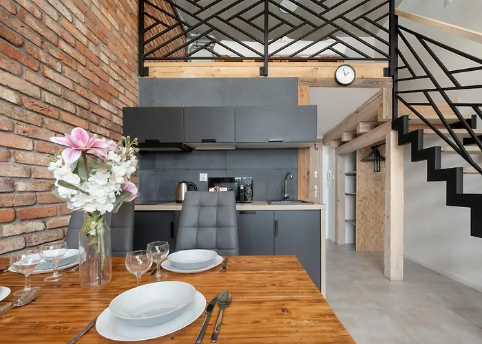 Apartamento Elegant With Air Conditioning Near The Airport In By Renters Breslavia